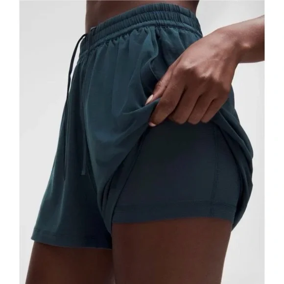 LULULEMON Jersey Training Super High Rise Lined Short 2” - Picture 2 of 7